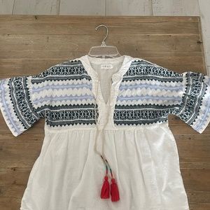 EUC THML size XS shirt